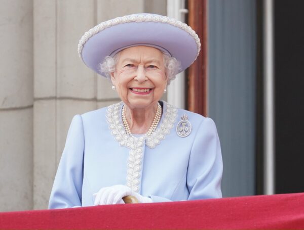 Nữ Hoàng Elizabeth II