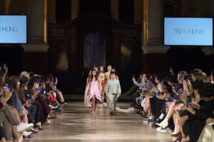 Trần Hùng giới thiệu bộ sưu tập thứ 14 tại Tuần lễ Thời trang London